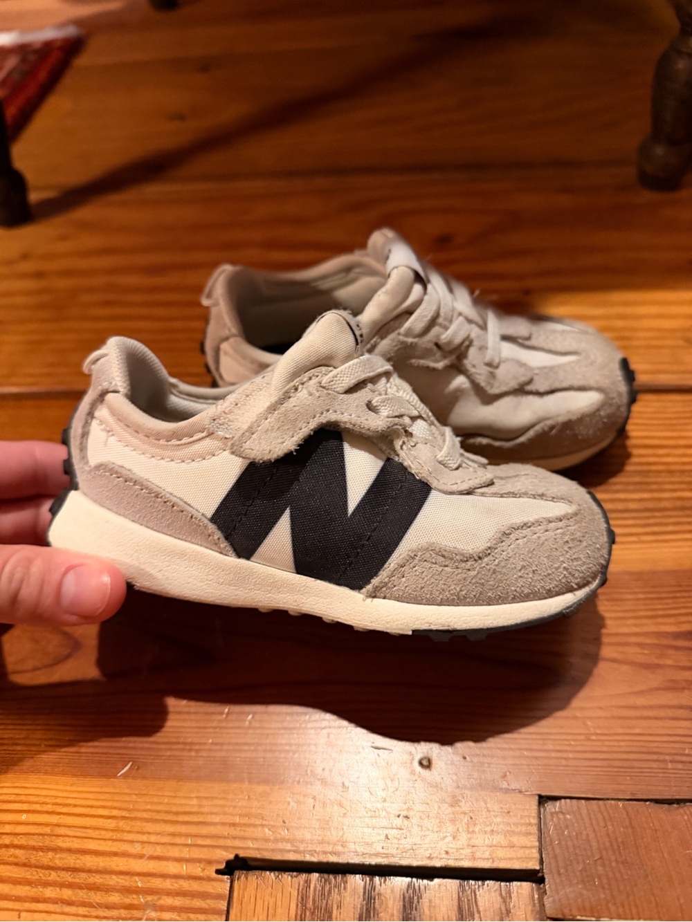 New Balance Sneakers 327